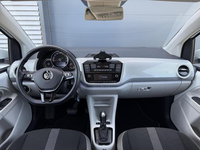 Volkswagen UP! e-Up! e-up! SOH 86.4% ?Camera ?Bluetooth ?Stoelverwarming ?Climate ?Cruise ?Parkeersensoren ?Sfeerverlichting ?Lichtmetaal