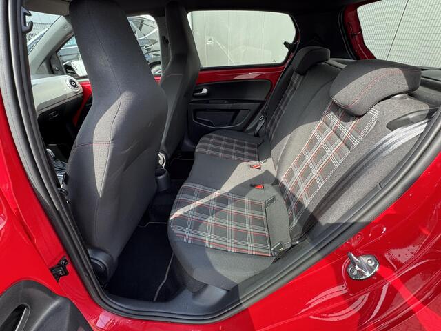 Volkswagen UP! e-Up! e-up! Style GTI interieur/ stoelverwarming/ Climate Control / Bluetooth /