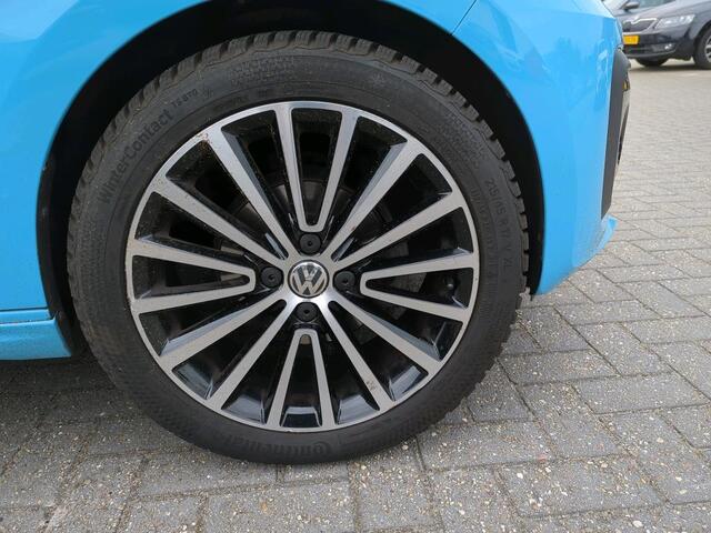 Volkswagen UP! 1.0 BMT high up! / R Line/ Blauw/ Zwart dak/ Clima/ Camera/ Parkeersensor/ 17 lmv/