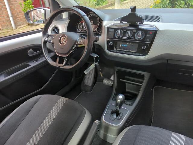 Volkswagen UP! 1.0 BMT high up! / AUTOMAAT/ PARK. SENSOREN/ AIRCO/ BLUETOOTH/ 15" LMV