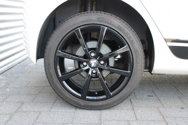 Volkswagen UP! 1.0 BMT move up!