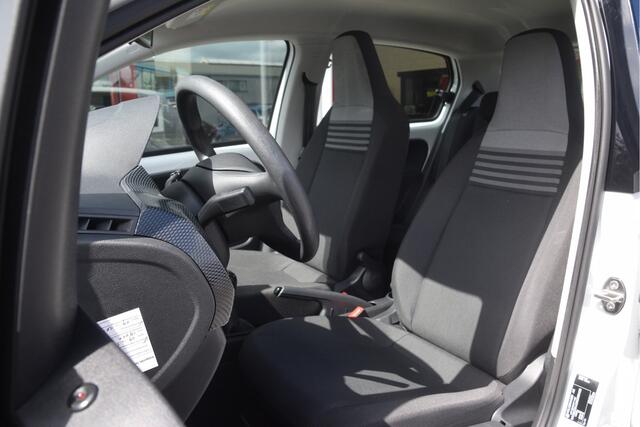 Volkswagen UP! 1.0 Airco l Stoelverwarming l DAB l Bluetooth l Elek. ramen