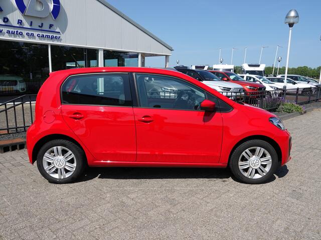 Volkswagen UP! 1.0 BMT high up! LMV | CRUISE | PARKEERSENSOREN | AIRCO
