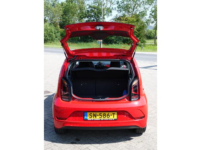 Volkswagen UP! 1.0 BMT high up! LMV | CRUISE | PARKEERSENSOREN | AIRCO