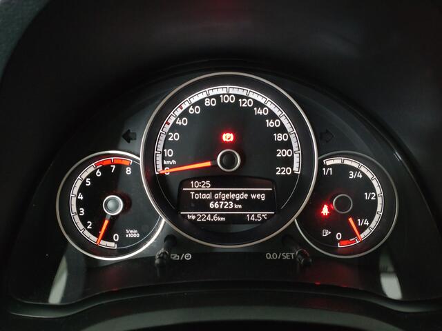 Volkswagen UP! 1.0 BMT move up! | Verwacht | PDC | Cruise | 4-seizoen banden |