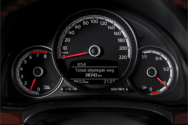 Volkswagen UP! 1.0 TSI GTI 116 PK | Cruise | PDC | Camera | ECC | Beats Audio | DAB | LM 17" |