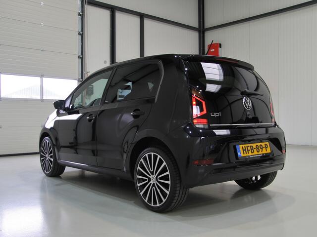Volkswagen UP! Active 5drs. Clima | Cruise | Camera | Vol!