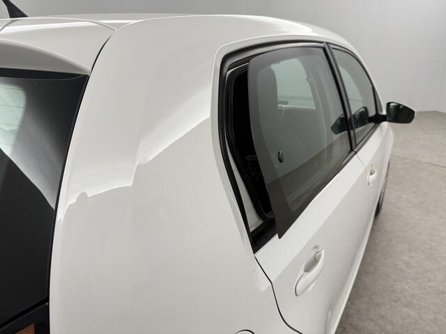 Volkswagen UP! Up 1.0 BMT move LED Airco DAB+