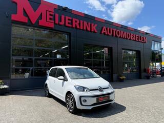 volkswagen-up!-1.0-beats-bj.2022--a