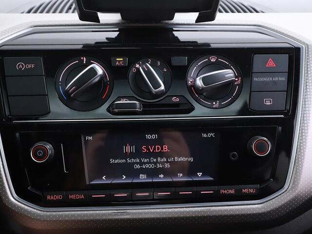 Volkswagen UP! 1.0 BMT high up! Panodak 05-2018