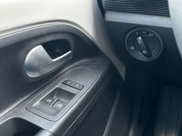 Volkswagen UP! 1.0 65pk Airco / Bluetooth / Lane Assist