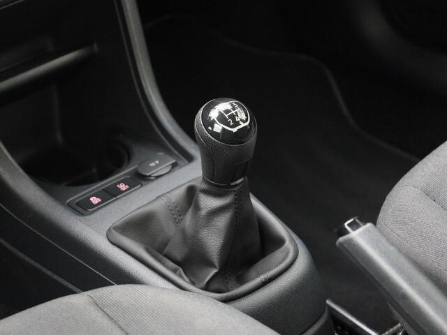 Volkswagen UP! 1.0/60PK BMT move up! Airco · DAB ·