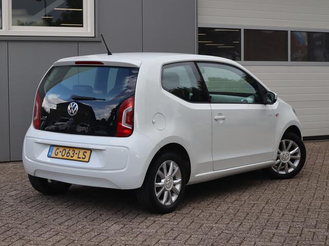 Volkswagen UP! 1.0 move up! BlueMotion / navi