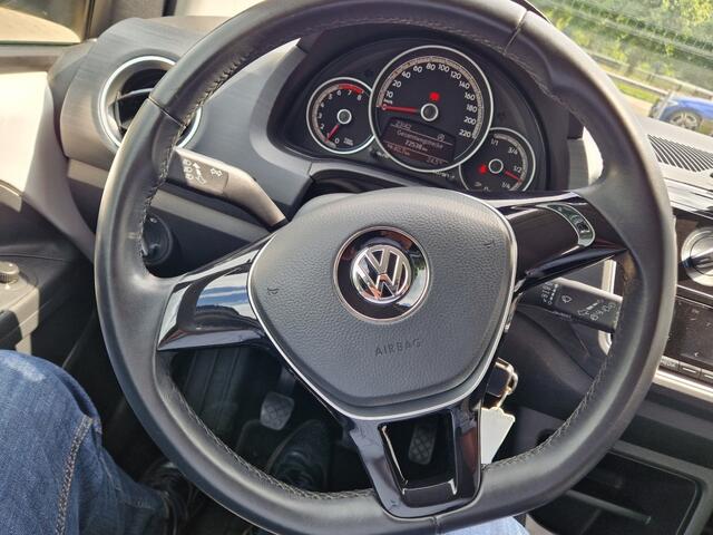 Volkswagen UP! 1.0 BMT Sound Up! Airco PDC Bluetooth PDC Allweather LM 15