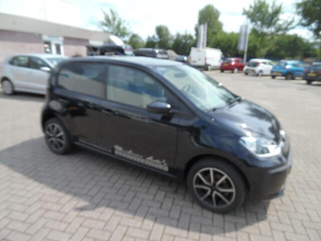 Volkswagen UP! 1.0 move up auto word nog mee gerden