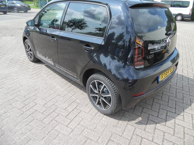 Volkswagen UP! 1.0 move up auto word nog mee gerden