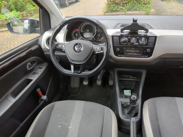 Volkswagen UP! 1.0 BMT high up! / PARK. SENSOREN/ AIRCO/ 15" LMV