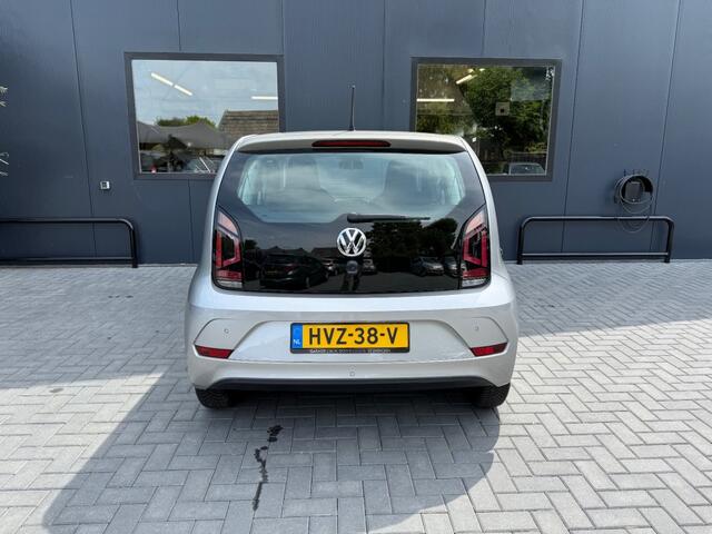 Volkswagen UP! 1.0 BMT high Up! / Automaat / Stoelverw. / PDC