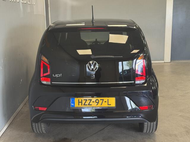 Volkswagen UP! 1.0 Stoelverwarming/Parkeersensoren/ Camera