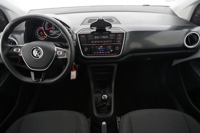 Volkswagen UP! 1.0 MPI Up! | Parkeersensoren | Camera | DAB