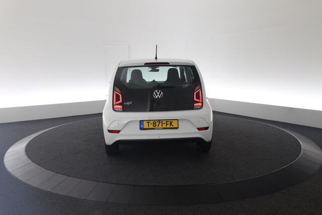 Volkswagen UP! 1.0 MPI Up! | Parkeersensoren | Camera | DAB