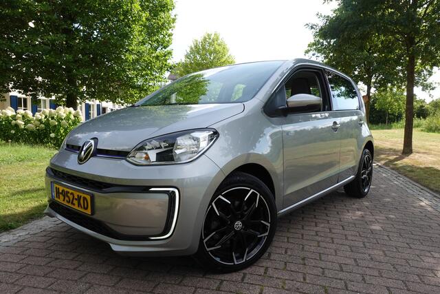 Volkswagen UP! e-Up! e-up! | DAB | 16 INCH | Camera | Stoelverw. | Voorruitverw. | Cruise Control |