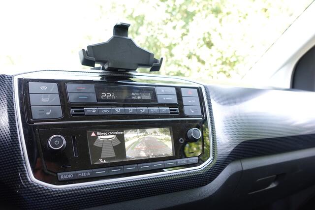 Volkswagen UP! e-Up! e-up! | DAB | 16 INCH | Camera | Stoelverw. | Voorruitverw. | Cruise Control |