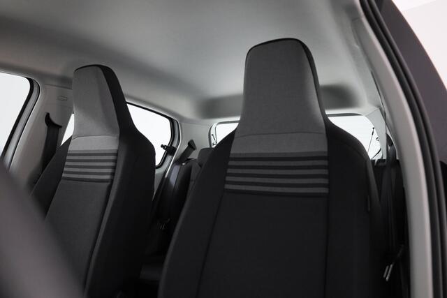 Volkswagen UP! 1.0 60 pk | Achteruitrijcamera | Cruise Control | Airco | LED dagrijverlichting | DAB
