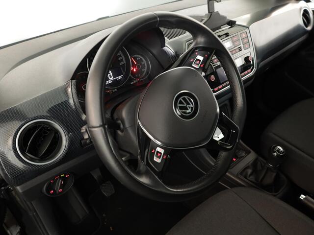 Volkswagen UP! 1.0 65 pk | Verlengde garantie | Navigatie via App | Autom. airco | Cruise control | Parkeersensoren achter | Achteruitrijcamera |