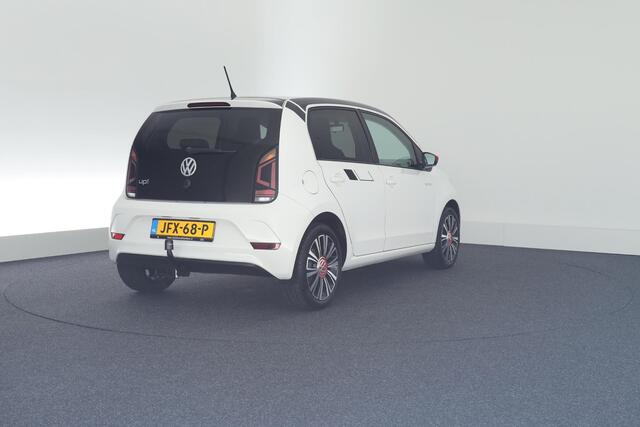 Volkswagen UP! 1.0 60pk BMT spice up! Stoelverwarming Trekhaak Airco Maps&More