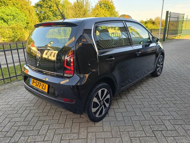 Volkswagen UP! 1.0 beats | Airco | Cruise Controle | Camera | LM velgen |