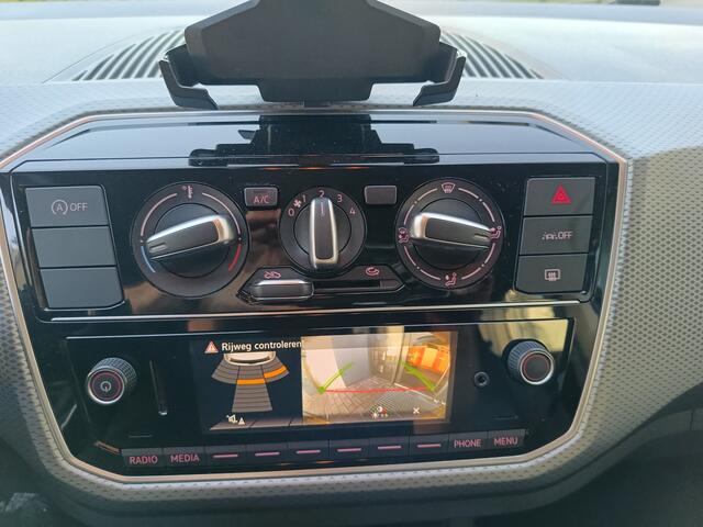 Volkswagen UP! 1.0 beats | Airco | Cruise Controle | Camera | LM velgen |