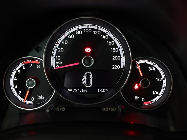 Volkswagen UP! 1.0 | Verlengde garantie | Climate control | Navigatie via App | Achteruitrijcamera |