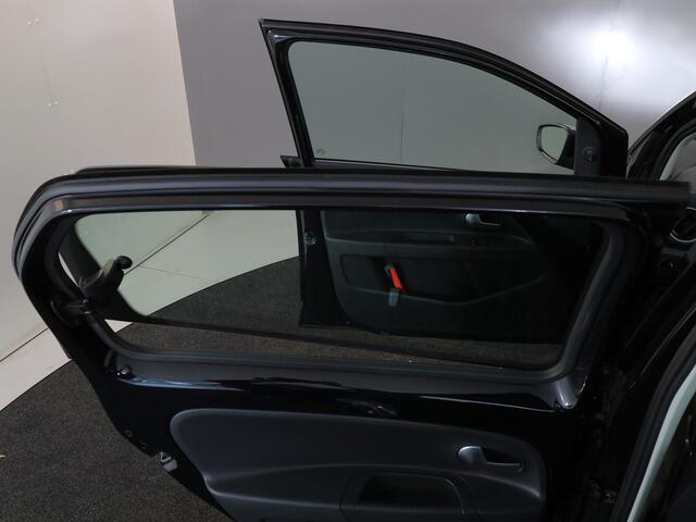 Volkswagen UP! 1.0 | Verlengde garantie | Climate control | Navigatie via App | Achteruitrijcamera |