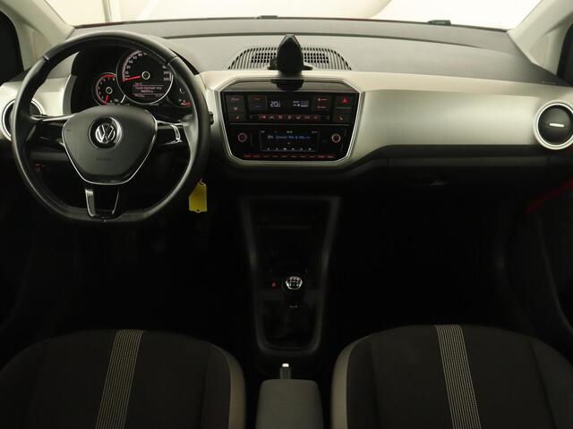 Volkswagen UP! 1.0 High Up! | Stoelverwarming | Climate control | Cruise control | Parkeerhulp | 16'' Lichtmetalen velgen | Bluetooth