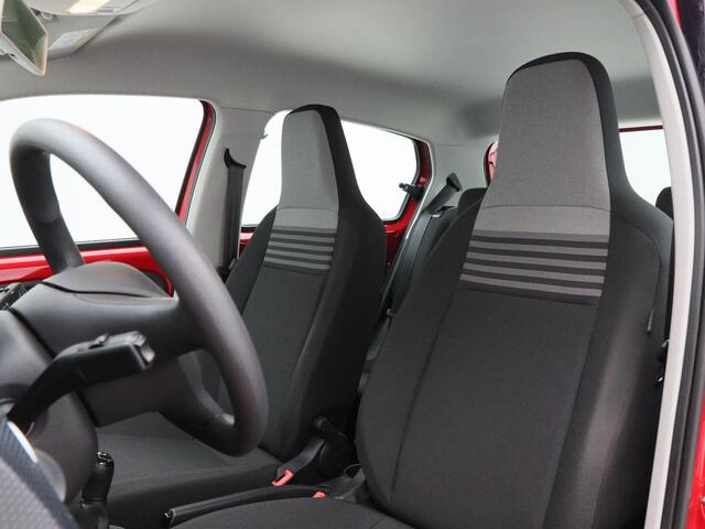 Volkswagen UP! 1.0 BMT move up! | Cruise Control | LED | Bluetooth | Airco | originele Audio | Elektrische Ramen | 51.358 Km!