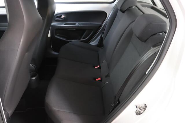 Volkswagen UP! 1.0 BMT move up! Executive, Airco, Bluetooth, radio