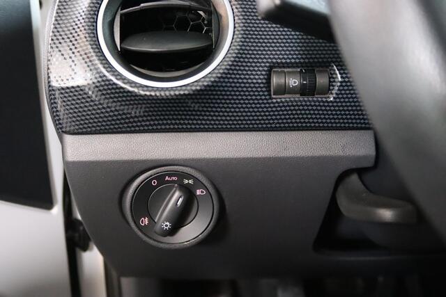 Volkswagen UP! 1.0 BMT move up! Executive, Airco, Bluetooth, radio