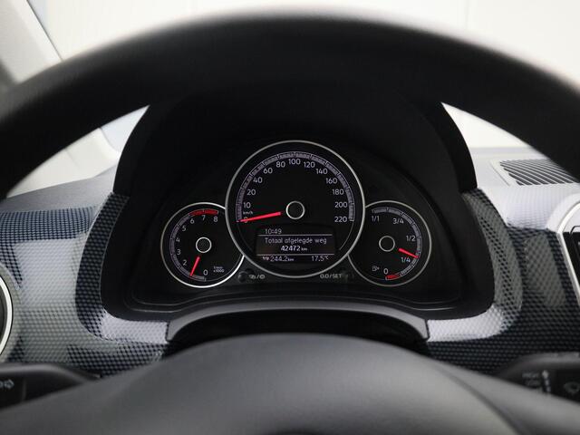 Volkswagen UP! 1.0/60PK BMT move up! · Airco · Stoelverwarming · Mistlampen · Lichtsensor ·