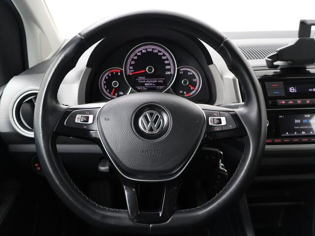 Volkswagen UP! 1.0 BMT high up! | 60 PK | Climate control | Voorstoelen verwarmd | Cruise control |