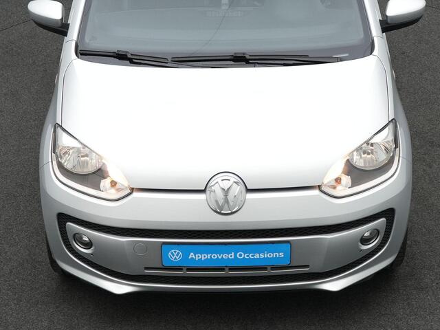 Volkswagen UP! 1.0 65 pk High Up! BlueMotion | Navigatie | Parkeersensoren achter | Cruise Control