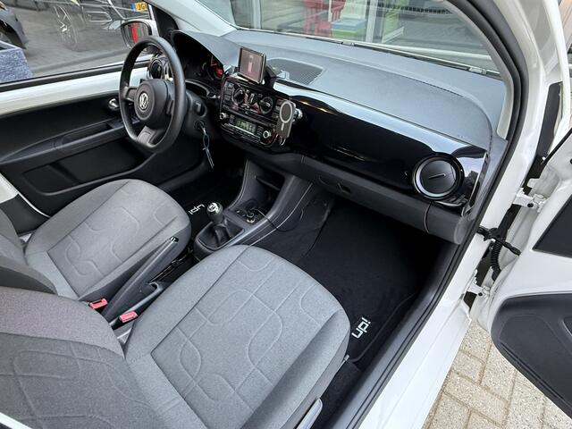 Volkswagen UP! 1.0 MOVE UP! 5 DEURS *!* AIRCO/ NAVIGATIE/ 91 DKM *!*