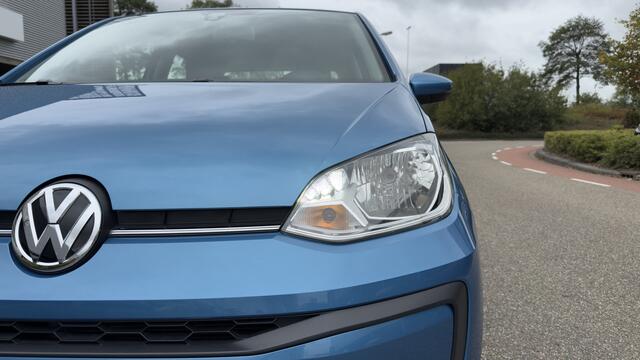 Volkswagen UP! 1.0 BMT move up! / Airco / Metallic