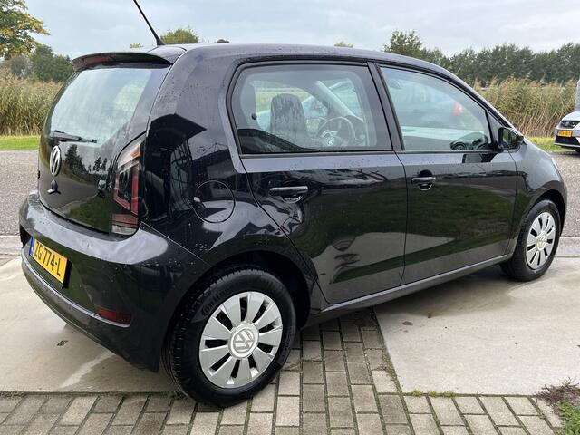 Volkswagen UP! 1.0 BMT move up! / Airco /