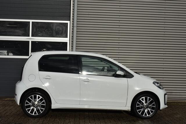 Volkswagen UP! E-UP! STYLE / STOEL VERWARMING / ACHTERUITRIJ CAMERA / 5 DEURS