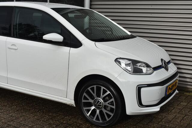 Volkswagen UP! E-UP! STYLE / STOEL VERWARMING / ACHTERUITRIJ CAMERA / 5 DEURS