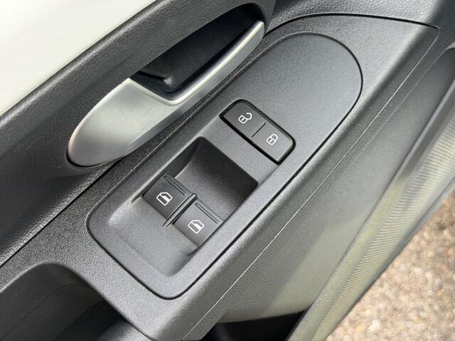 Volkswagen UP! 1.0 BMT move up! 5-deurs | Airco | Bluetooth | Rijklaar incl. 1 jaar Bovag garantie