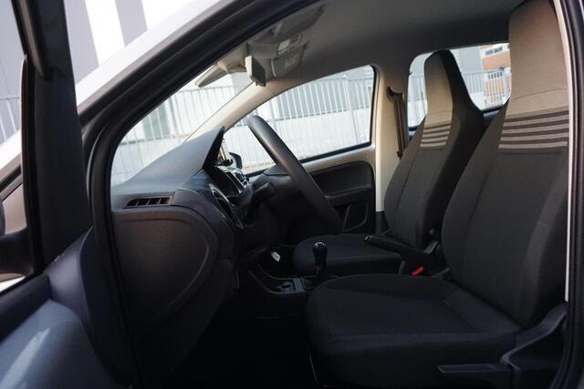 Volkswagen UP! 1.0 move up!BlueMotion Executive/Dealeronderhouden /All-Seasonbanden.