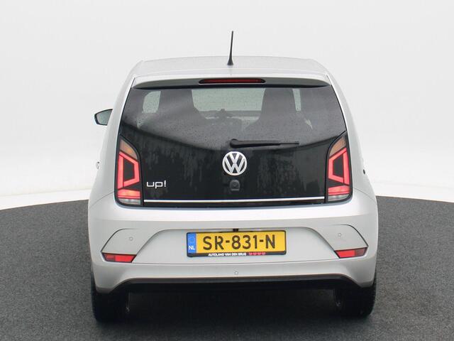 Volkswagen UP! 1.0 BMT high up! | Privacy Glas | Cruise Control | Bluetooth | Camera | Airco | 16 inch | 96.557 Km!!