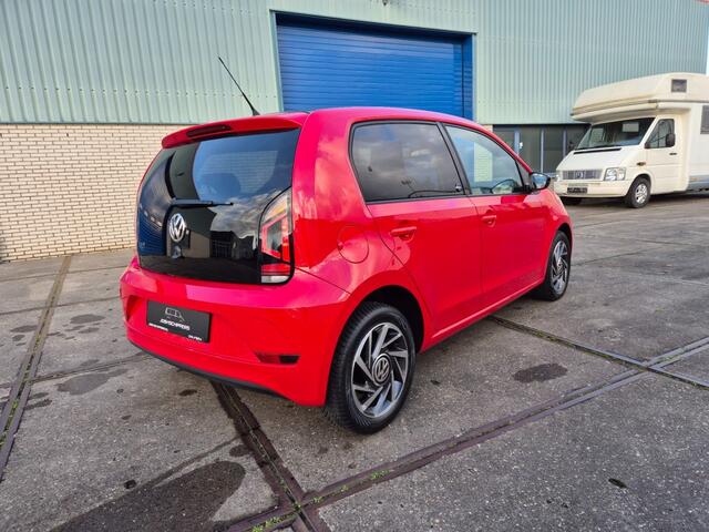 Volkswagen UP! 1.0 BMT high up!